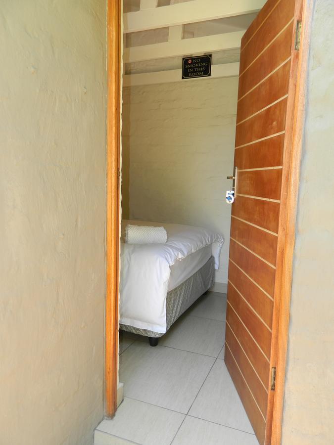 Guest House Gabby Klerksdorp Εξωτερικό φωτογραφία