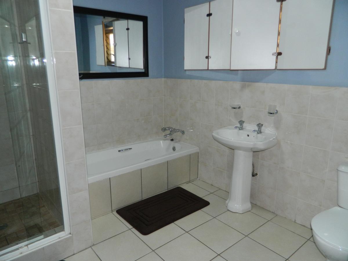 Guest House Gabby Klerksdorp Εξωτερικό φωτογραφία