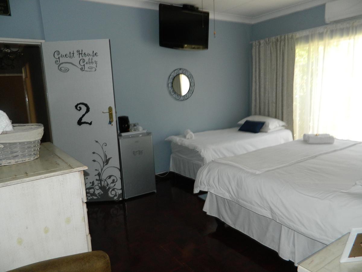 Guest House Gabby Klerksdorp Εξωτερικό φωτογραφία
